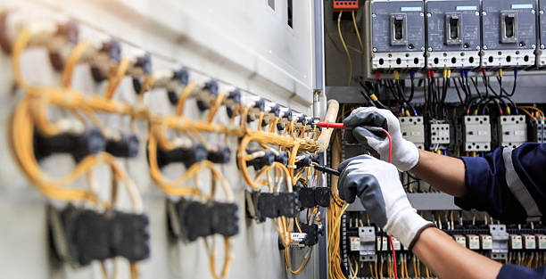 Professional Electrician technician working in Hemet, CA